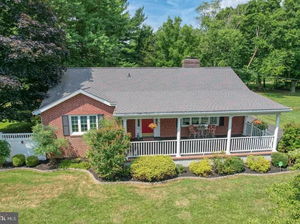 5 Vista Dr, Newark, DE 19711