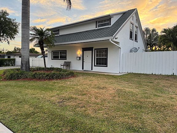 3rd image of 18211 SW 95th Ct