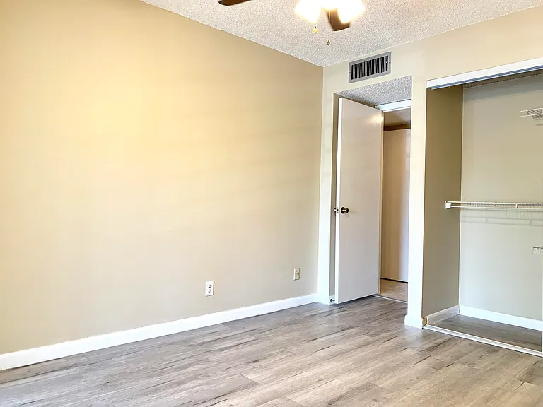 2312 S Cypress Bend Dr #209 — Photo 31