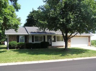 1101 E Monroe St, Morton, IL