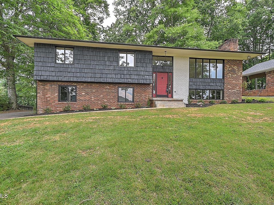 1st image of 229 Kanan Dr