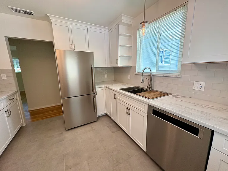 Remodeled gorgeous kitchen