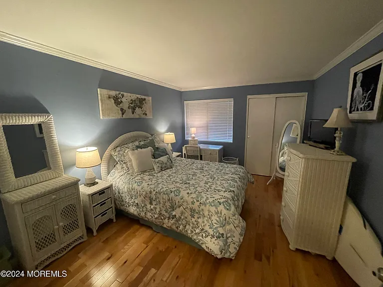 330 Shore Dr #24 — Photo 10