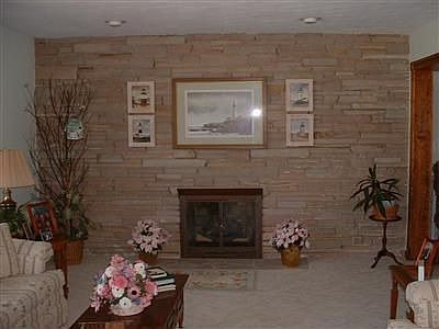 3rd image of 788 Lovetta Dr