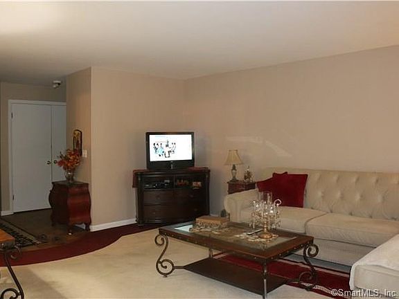 2nd image of 97 Richards Ave APT A4