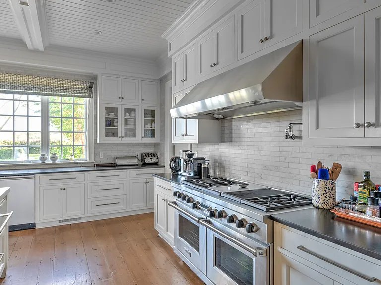 587 Sagaponack Rd — Photo 11