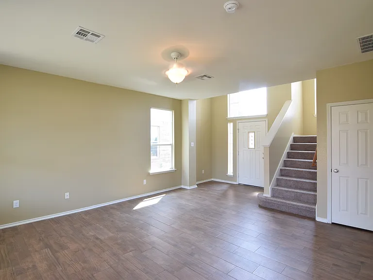 4914 Allegany Dr — Photo 9