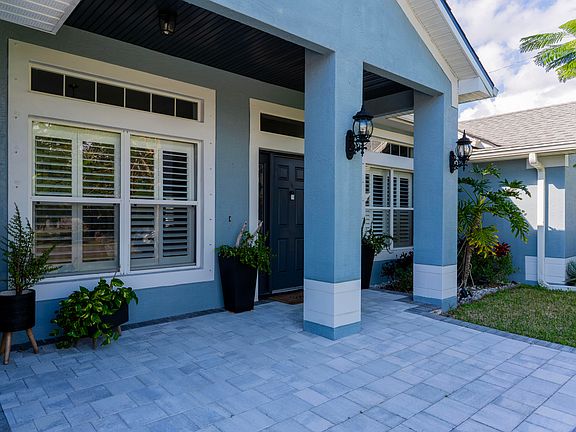 2nd image of 2118 SE Broward Terrace
