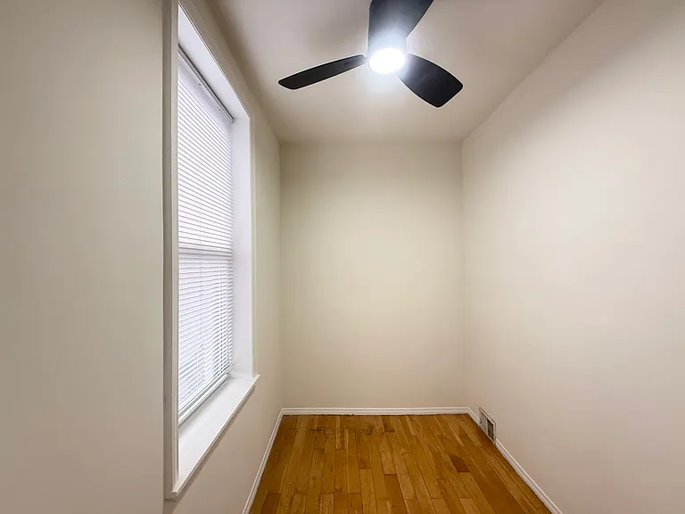 2544 S Darien St — Photo 15