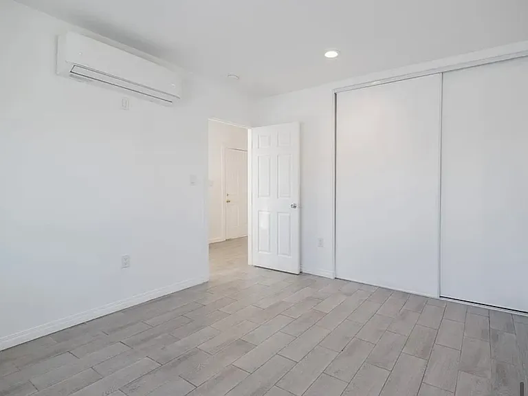 8105 Bevis Ave — Photo 3