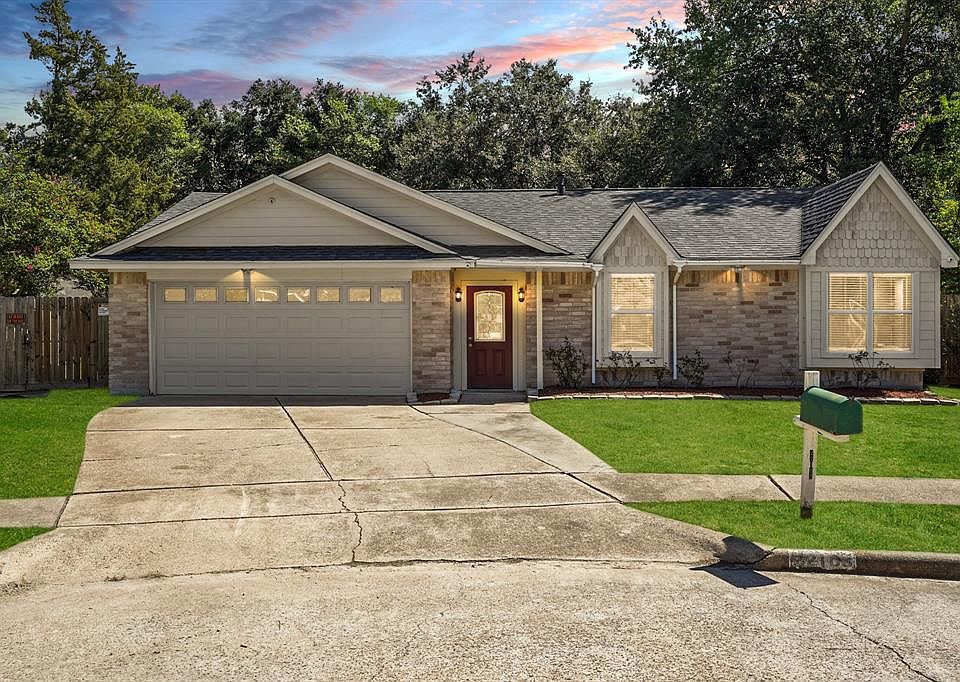 1st image of 22103 Lakeland Gardens Court