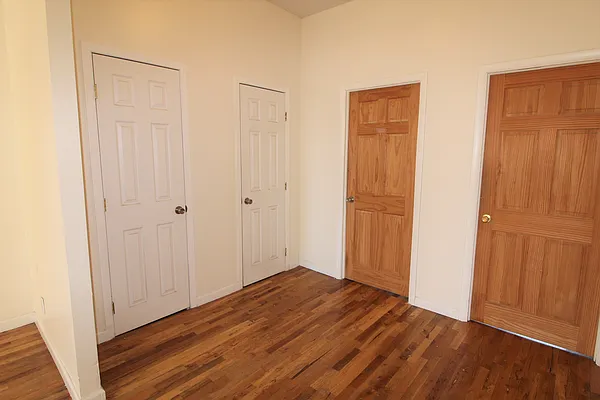 Rented by Compass | media 36