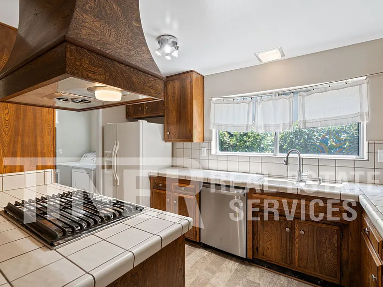 24 Grand Rio Cir — Photo 11