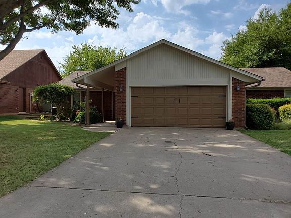 3rd image of 3013 NE Lancaster Ln
