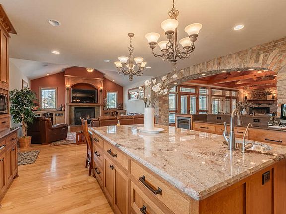 5th image of 856 Pine Meadow Ct