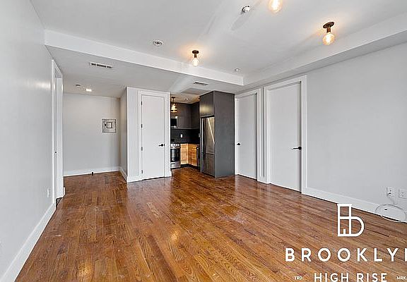 5th image of 217 Malcolm X Blvd #2G