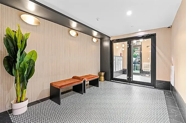 Rented by Leasing Management LLC | media 4