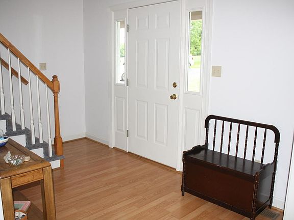 5th image of 1817 Vista Cir