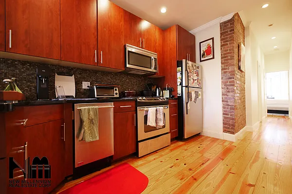 Rented by NMRE | media 21