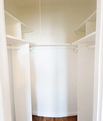 Rented by Zjama Realty Corp | media 5