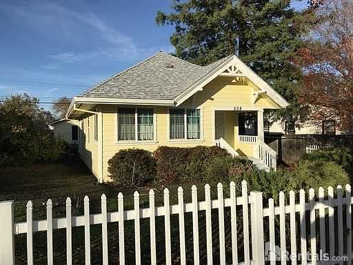 1st image of 208 Pleasant St