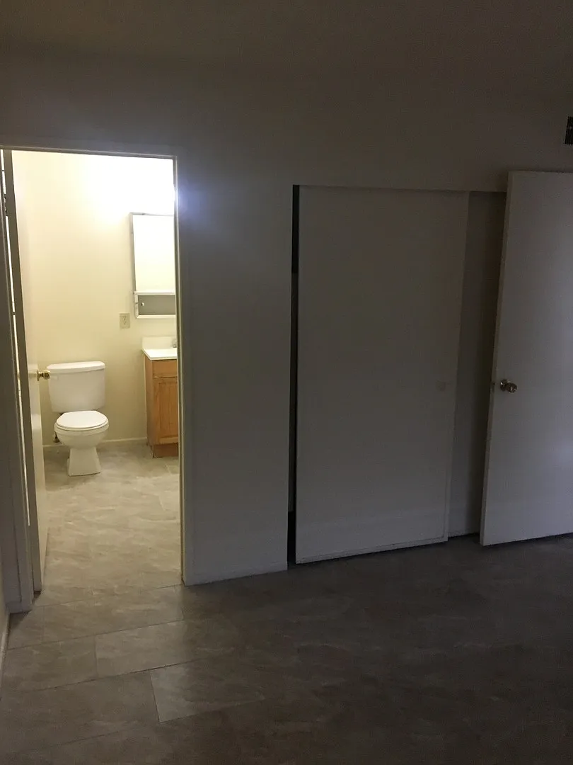 1 Bedroom Condo In Central Las Vegas — Photo 3