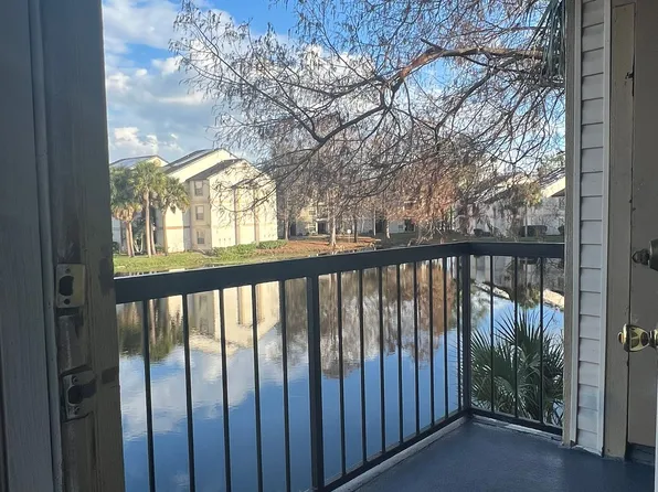 1956 Lake Atriums Cir, Orlando, FL 32839