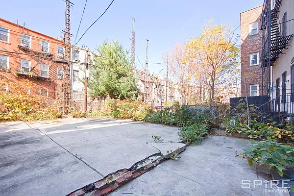 Rented by Spire Group | media 20