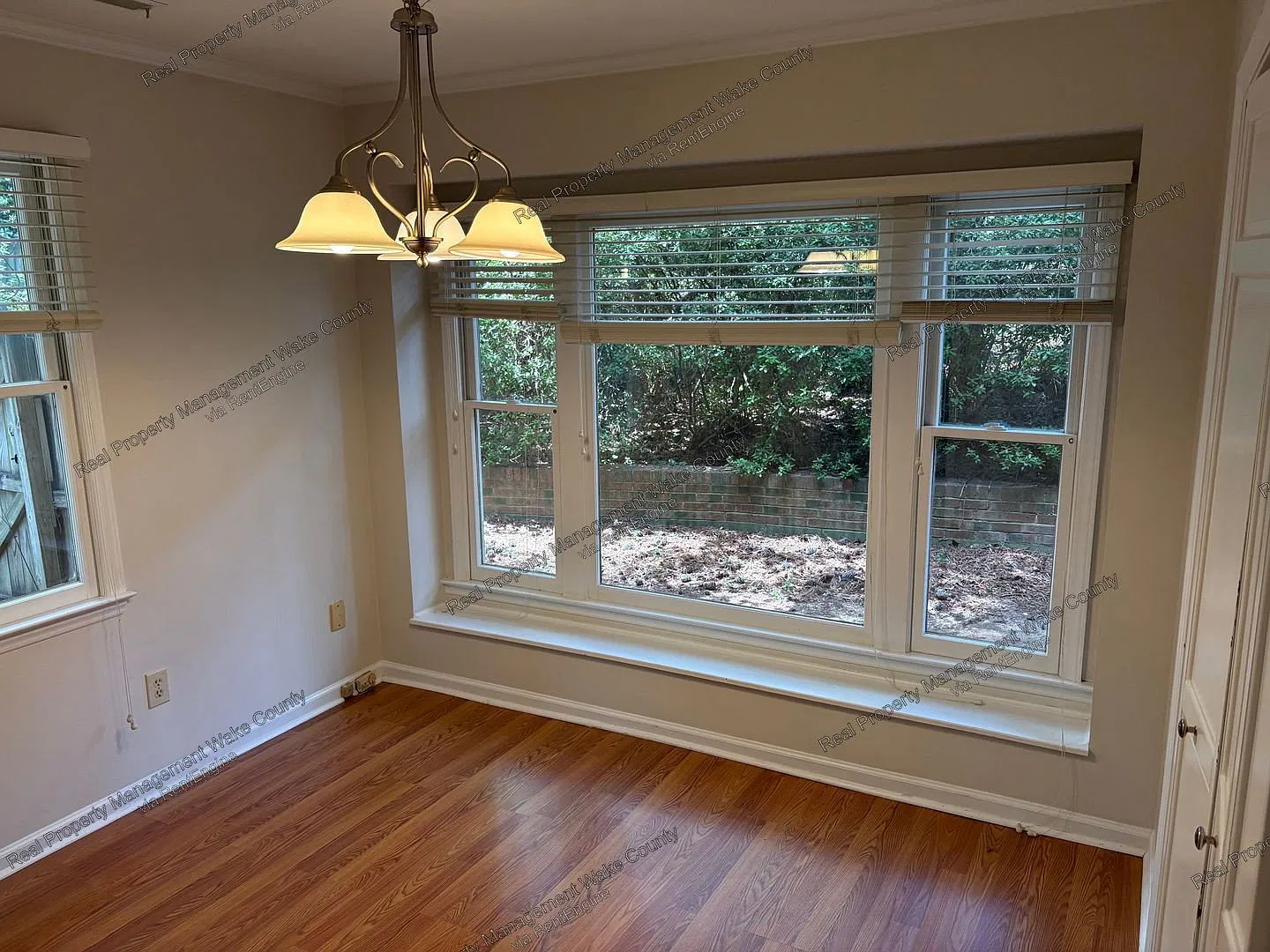 2 bed, 2.5 bath, 1240 sqft, $1,795 — Photo 2