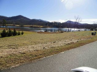 3 McIntosh Cv, Hayesville, NC 28904