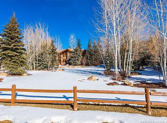 4th image of 2700 Telemark Dr