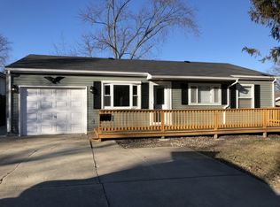 305 Mac Gregor Rd, Lockport, IL 60441