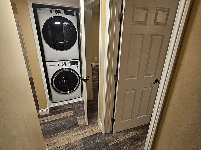 1403 Hermes Ave #C — Photo 7