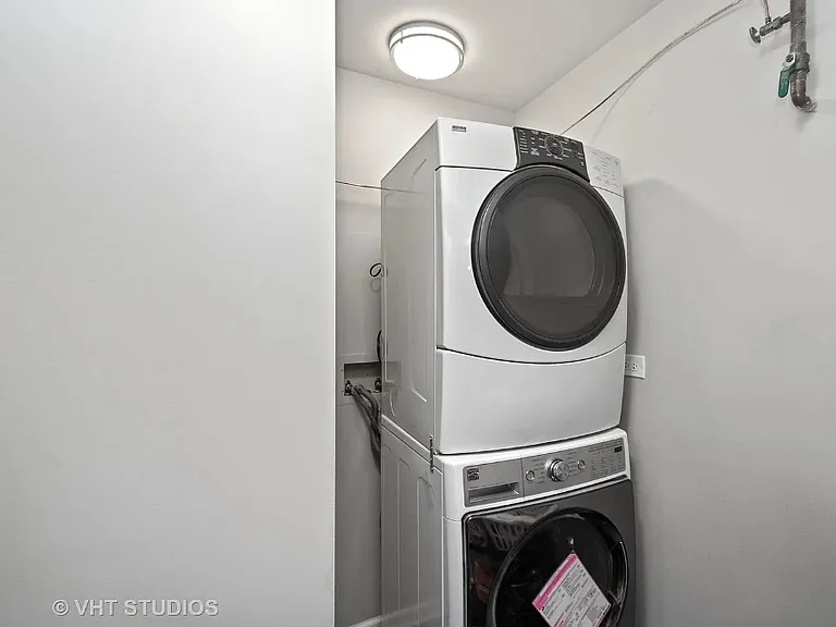 33 W Huron St #510 — Photo 18