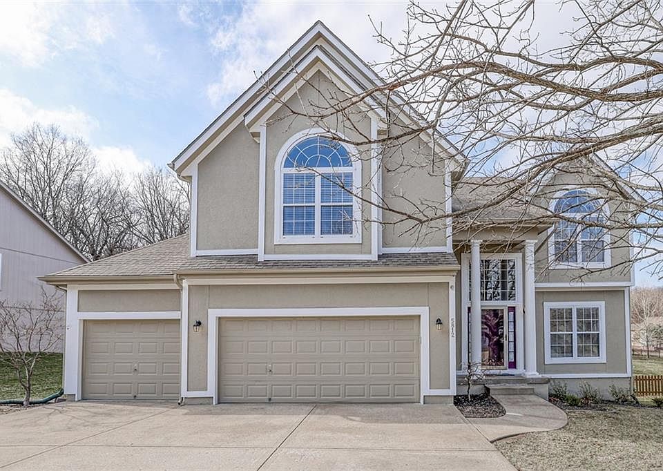 1st image of 5812 NE Diamond Ct