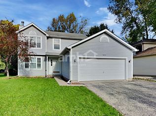 8600 Sycamore Ct, Fox Lake, IL 60020