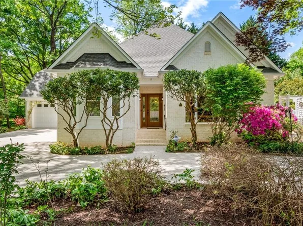 428 Biscayne St, Winston Salem, NC 27104