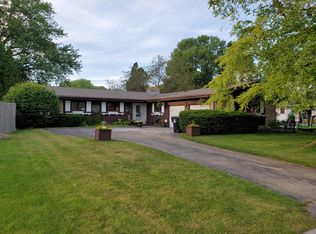 150 Westminster Sq, Racine, WI 53402