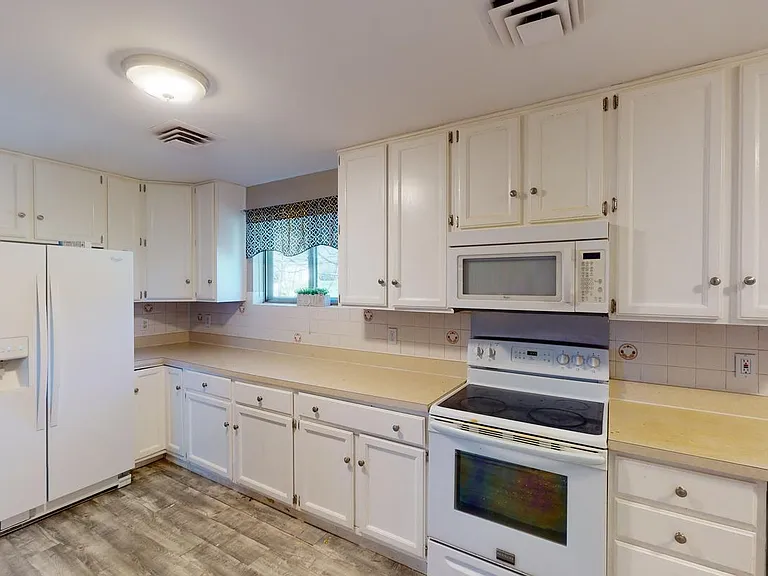 5424 Old Temple Hill Rd — Photo 7