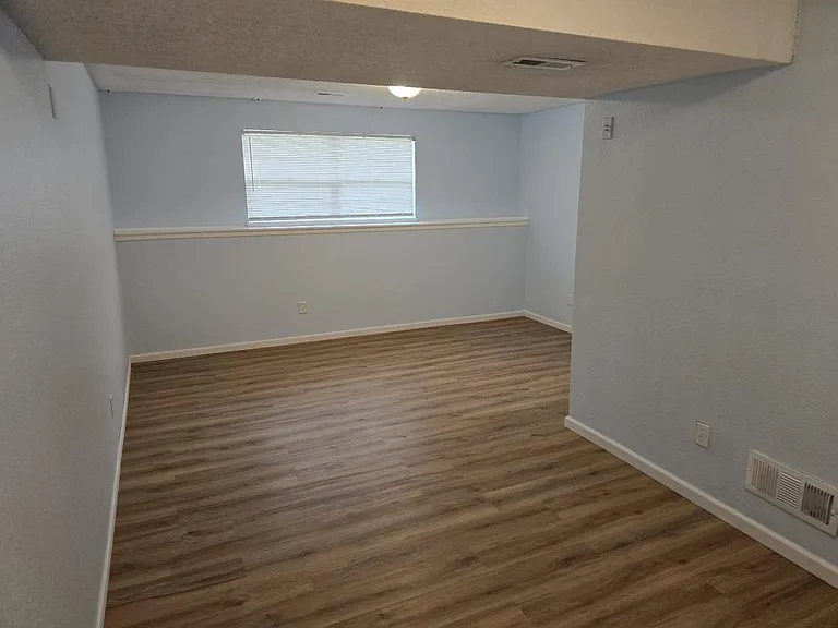 11500 N Wallace Ave — Photo 12