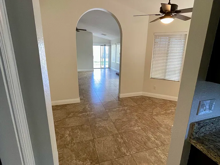 3056 E Siesta Ln — Photo 7