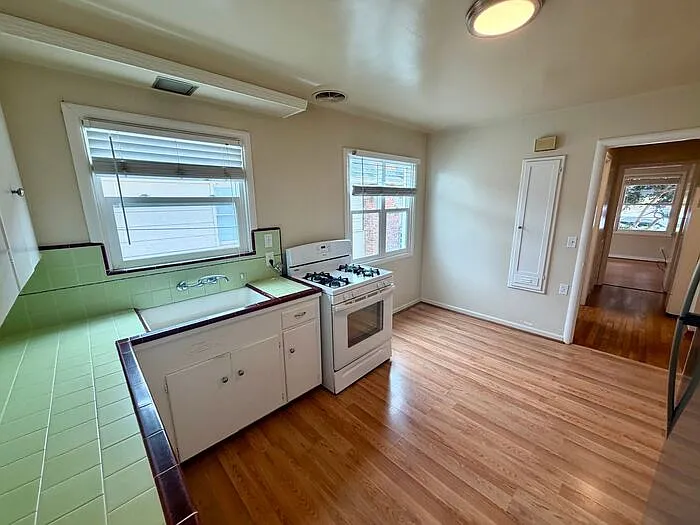 261 Larkin St #269 — Photo 18
