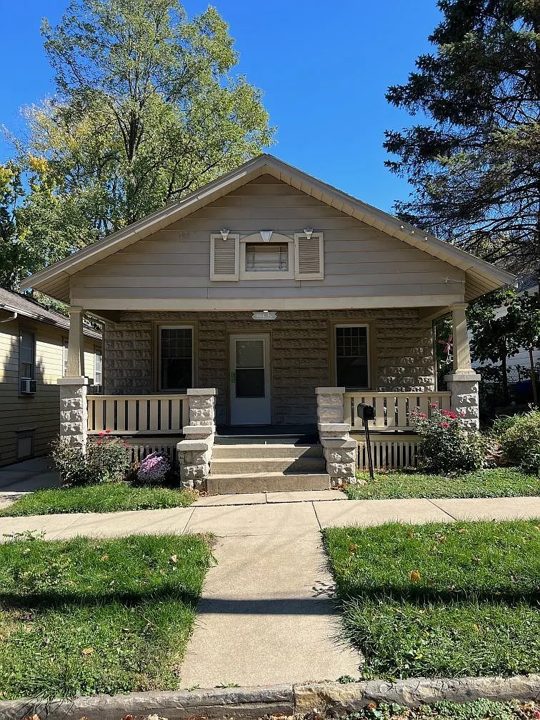 804 1/2 S Allin St photo 1