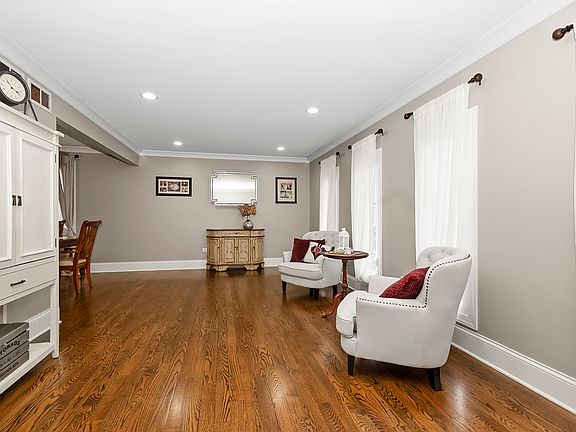 4th image of 15562 Trailside Dr