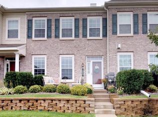 7217 Jewel Ln N #902, Maple Grove, MN 55311