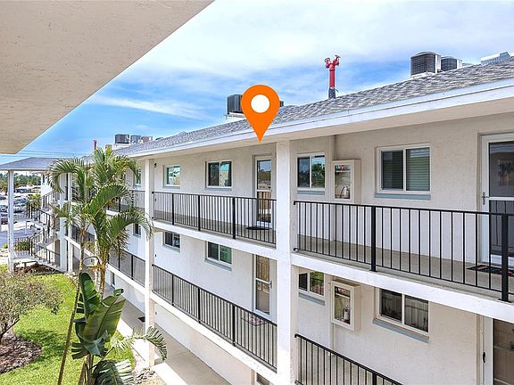 2nd image of 708 Tamiami Trl S APT 305