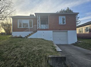 528 Orchard Ave, Beckley, WV 25801