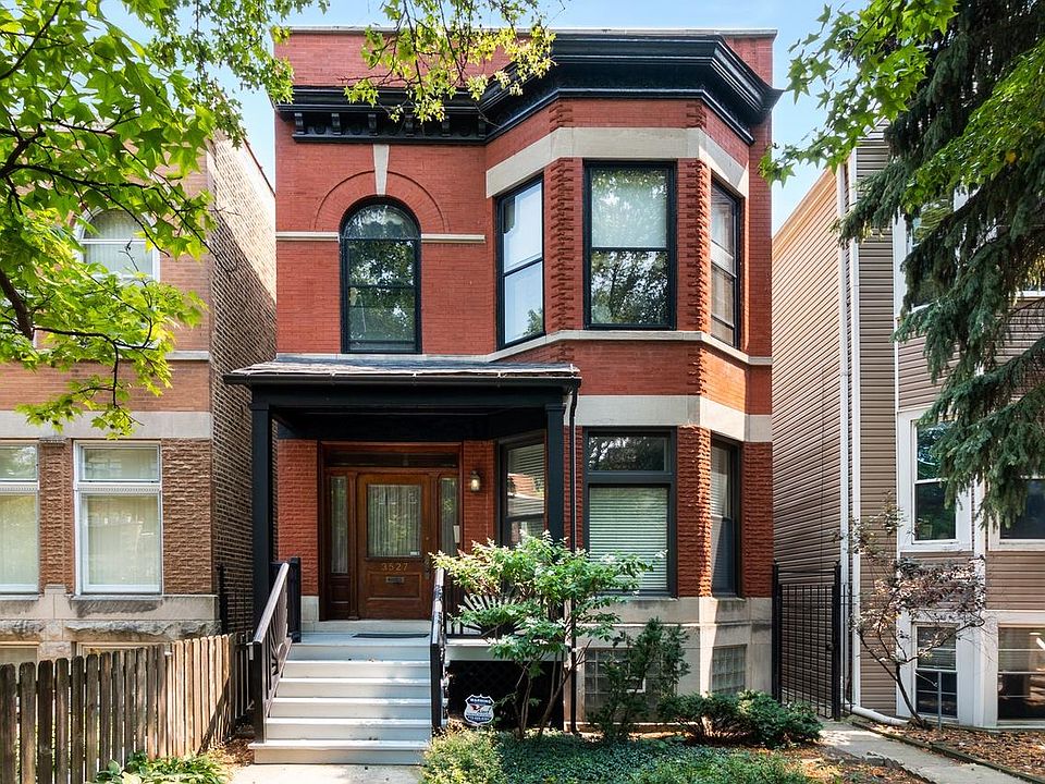 1st image of 3527 N Hermitage Ave #1