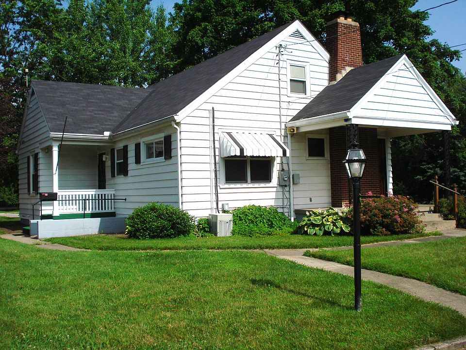 1st image of 321 Hillview Ave