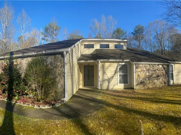 205 Middling Ln, Fayetteville, GA 30214